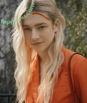 Hunter Schafer / hunterschafer nude photo #0810