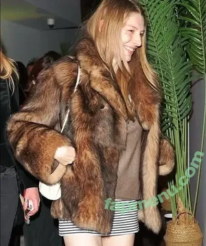 Hunter Schafer / hunterschafer nude photo #0826