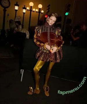 Hunter Schafer / hunterschafer nude photo #0835