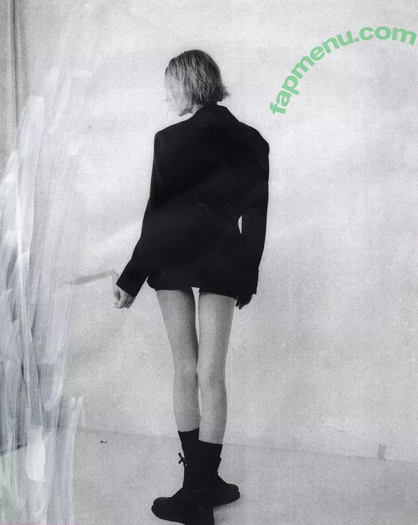 Hunter Schafer nude photo #0003 (hunterschafer)