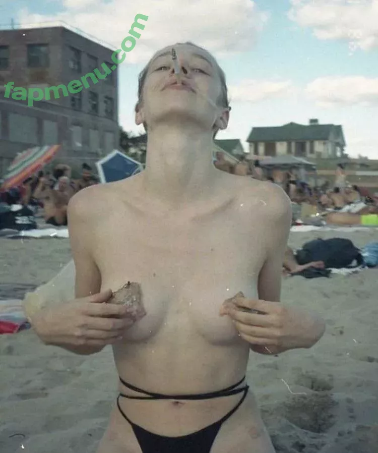 Hunter Schafer nude photo #0047 (hunterschafer)