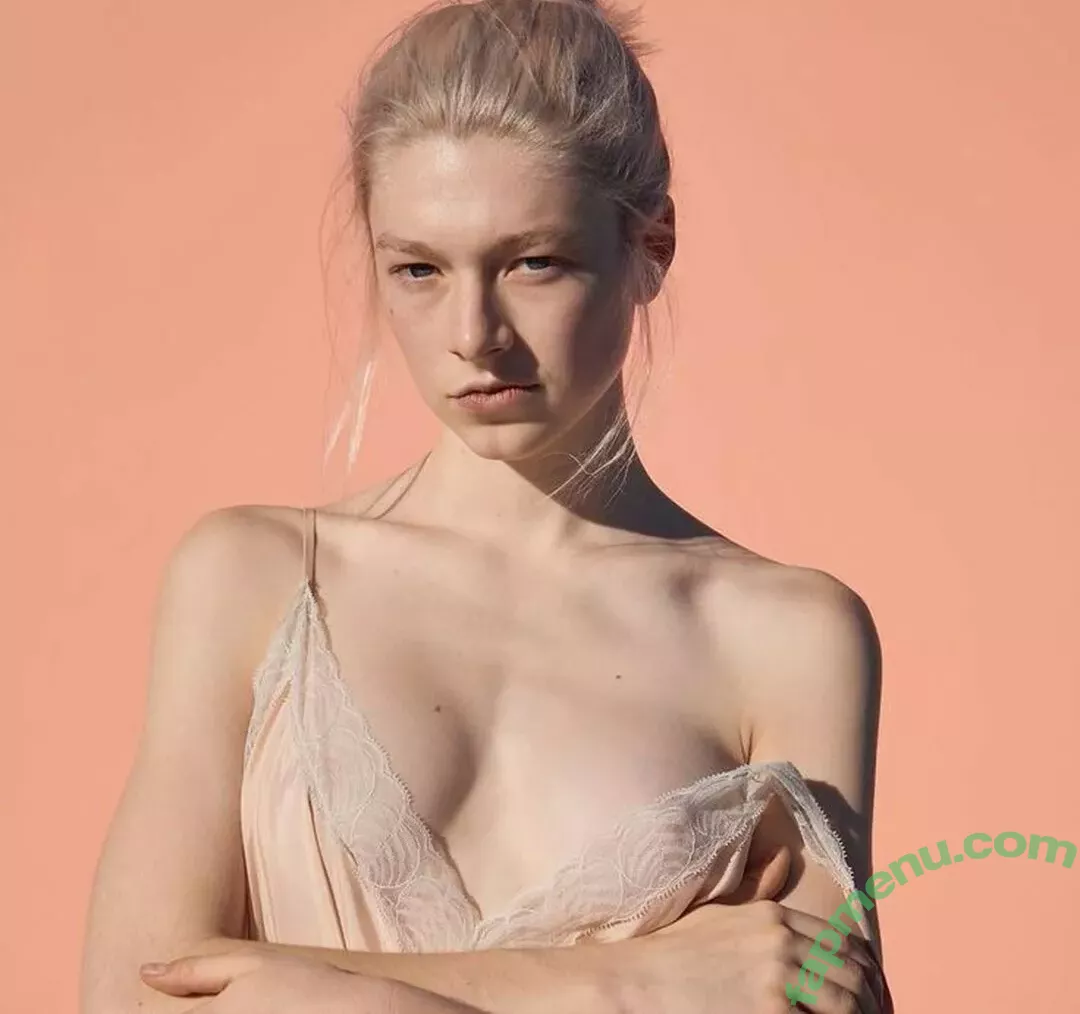 Hunter Schafer nude photo #0260 (hunterschafer)