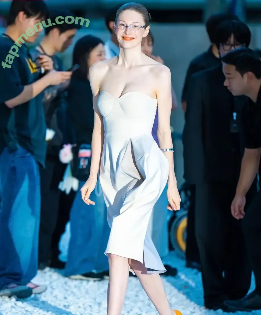 Hunter Schafer nude photo #0742 (hunterschafer)