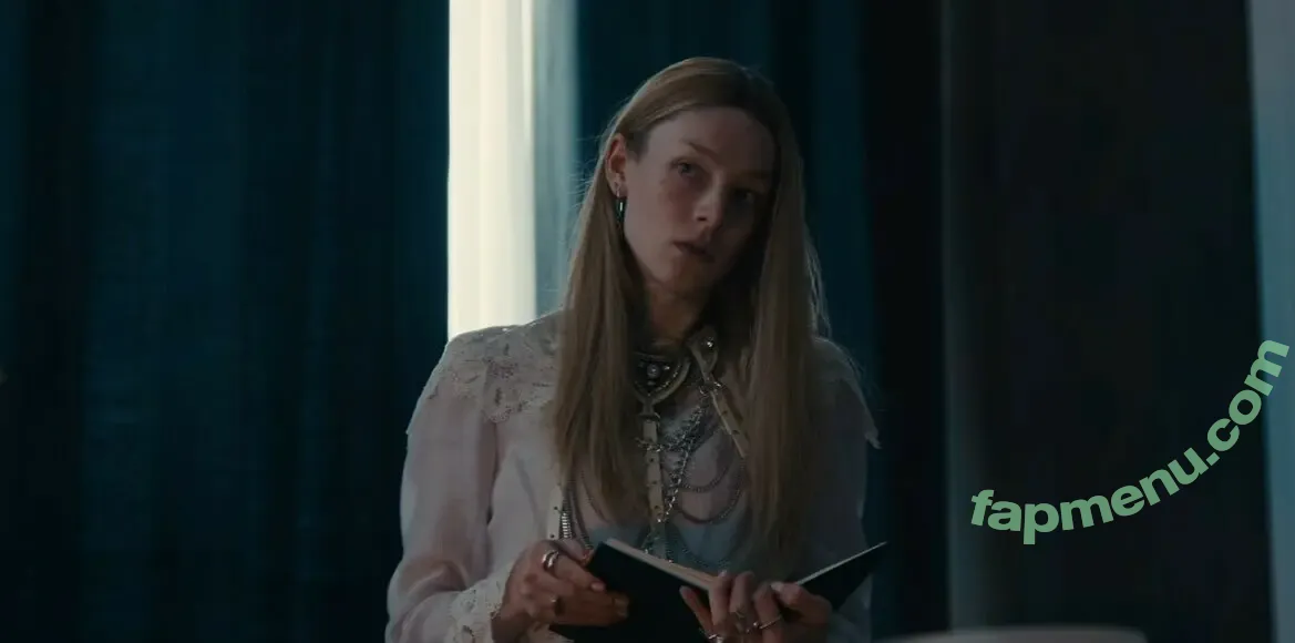 Hunter Schafer nude photo #0868 (hunterschafer)