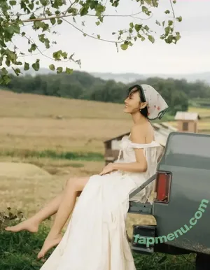 Hwasa / _mariahwasa nude photo #0127