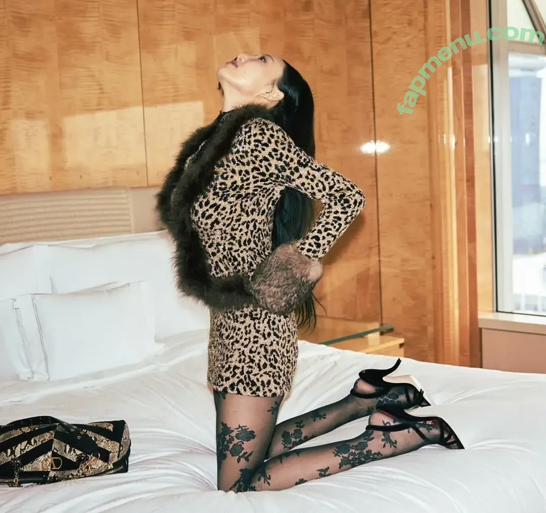 Hwasa nude photo #0075 (_mariahwasa)