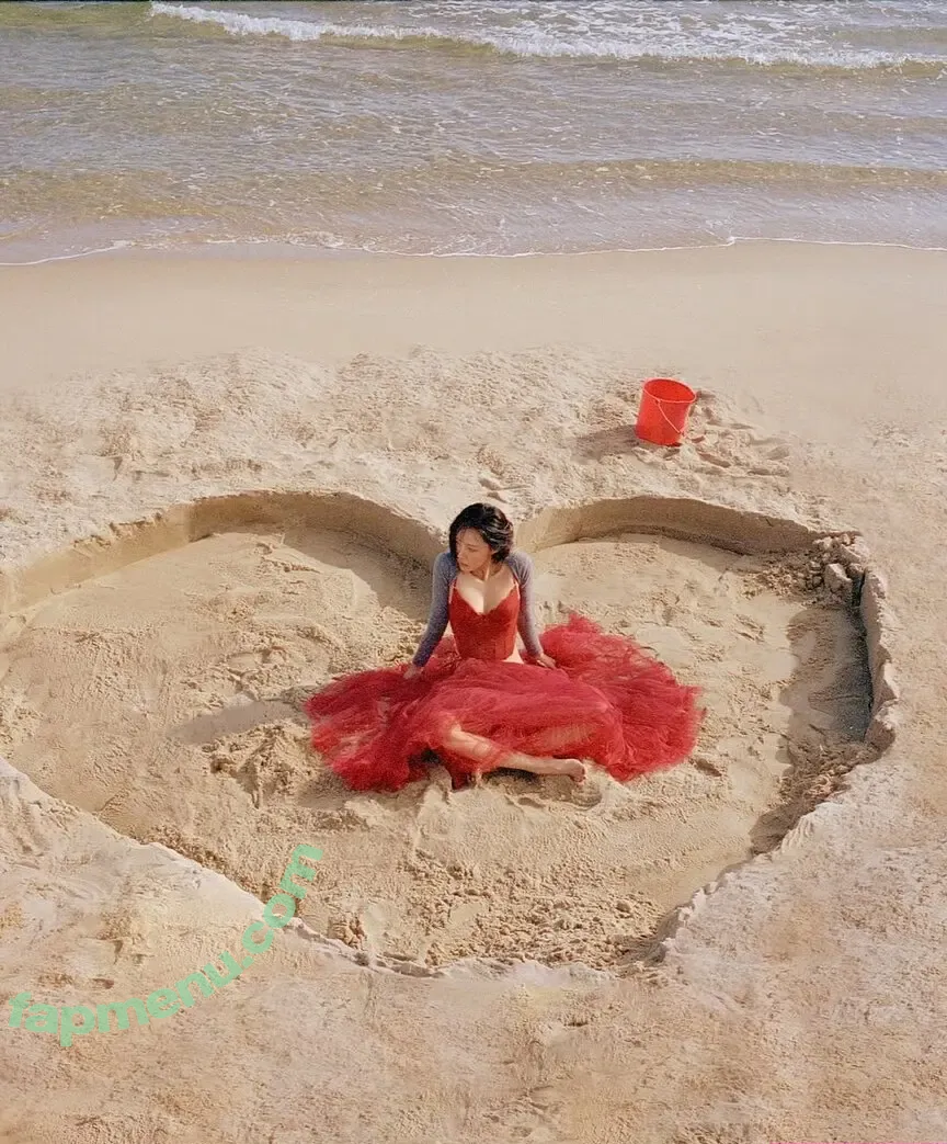 Hwasa nude photo #0090 (_mariahwasa)