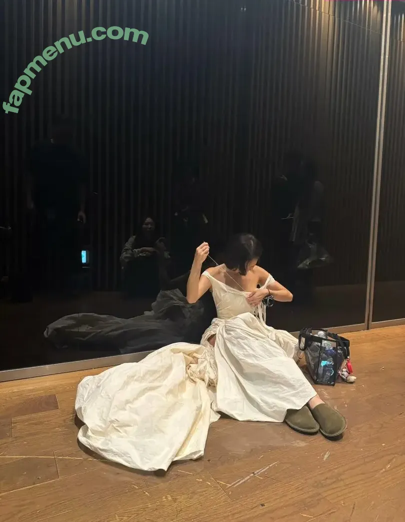 Hwasa nude photo #0112 (_mariahwasa)