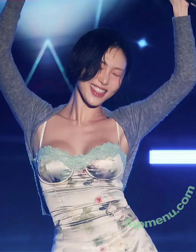 Hwasa nude photo #0163 (_mariahwasa)