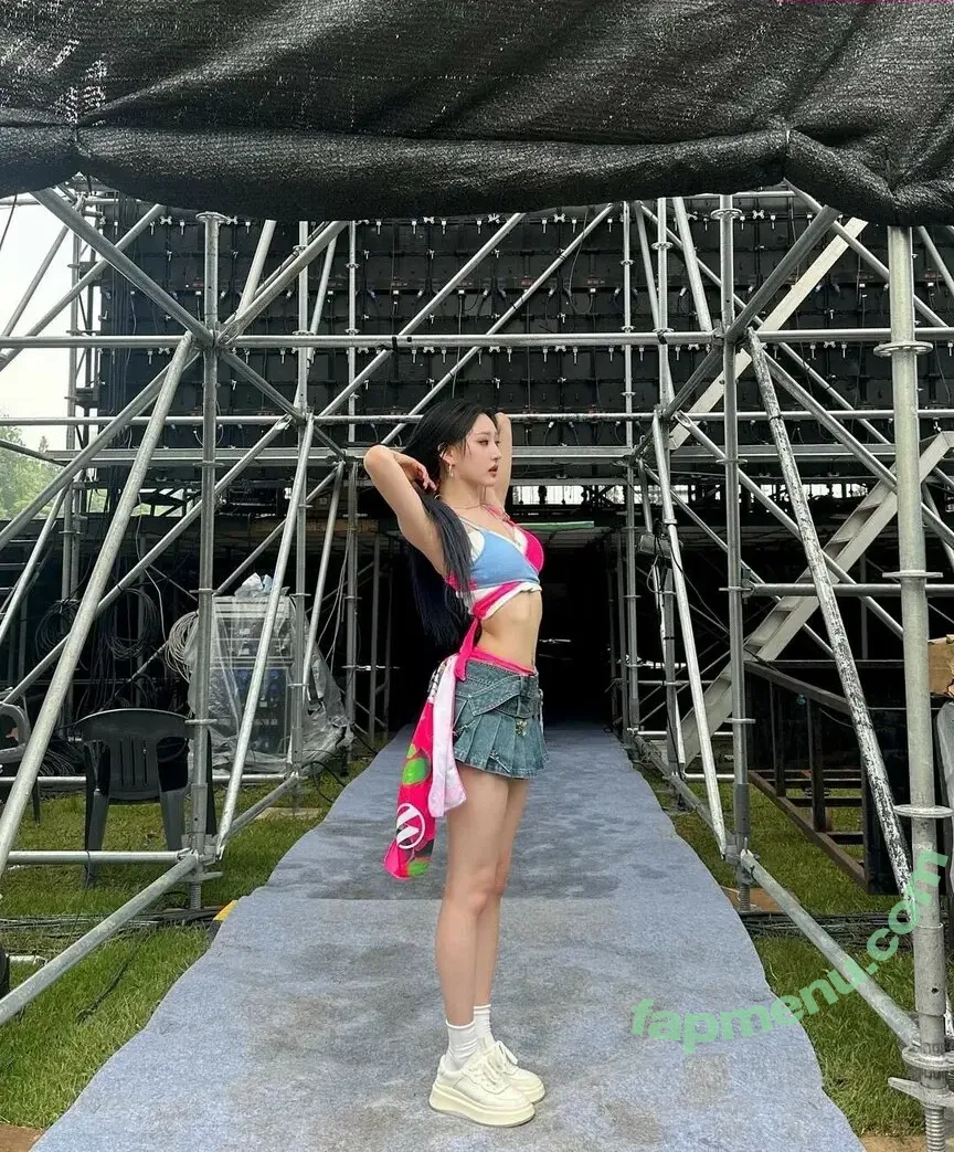 Hwiseo nude photo #0005 (H1-KEY / h1key.hwiseo)