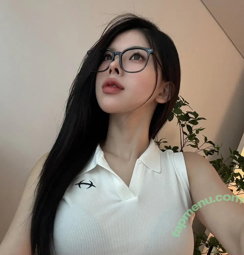 __hya_____ nude photo #0026 (__hya_____)