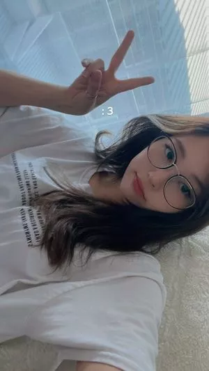 Hyoon / Aikuros nude photo #0006