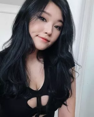 Hyoon / Aikuros nude photo #0009