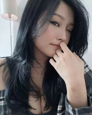 Hyoon / Aikuros nude photo #0012