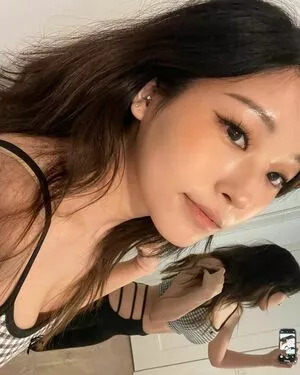 Hyoon / Aikuros nude photo #0040