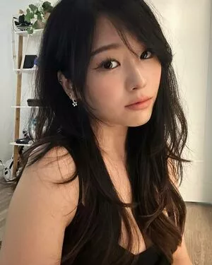 Hyoon / Aikuros nude photo #0103