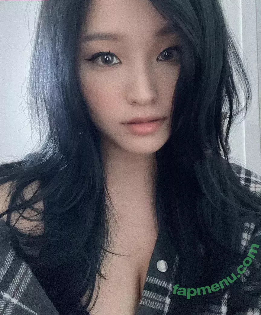Hyoon nude photo #0016 (Aikuros)