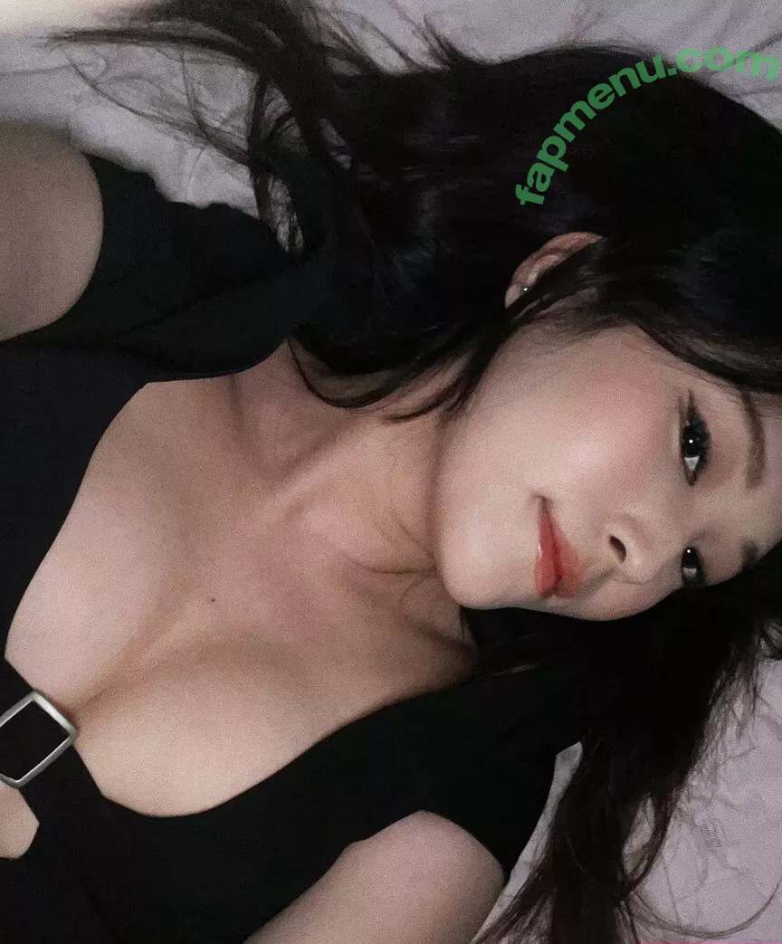 Hyoon nude photo #0031 (Aikuros)