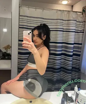  nude photo #0004