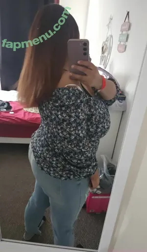 Hyraldia nude photo #0077