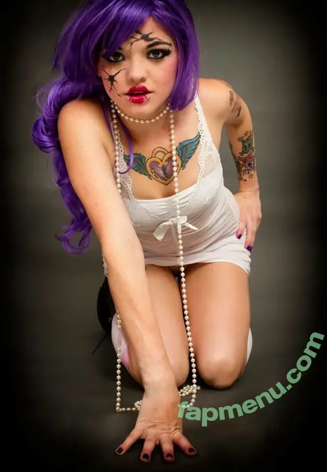 Hythrall nude photo #0005 (Hythrall)