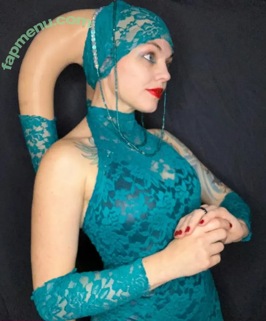 Hythrall nude photo #0022 (Hythrall)