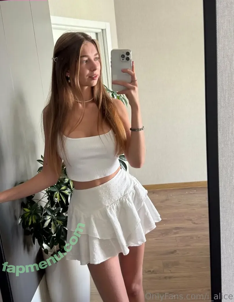 i_alice nude photo #0125 (Alice / ialice)