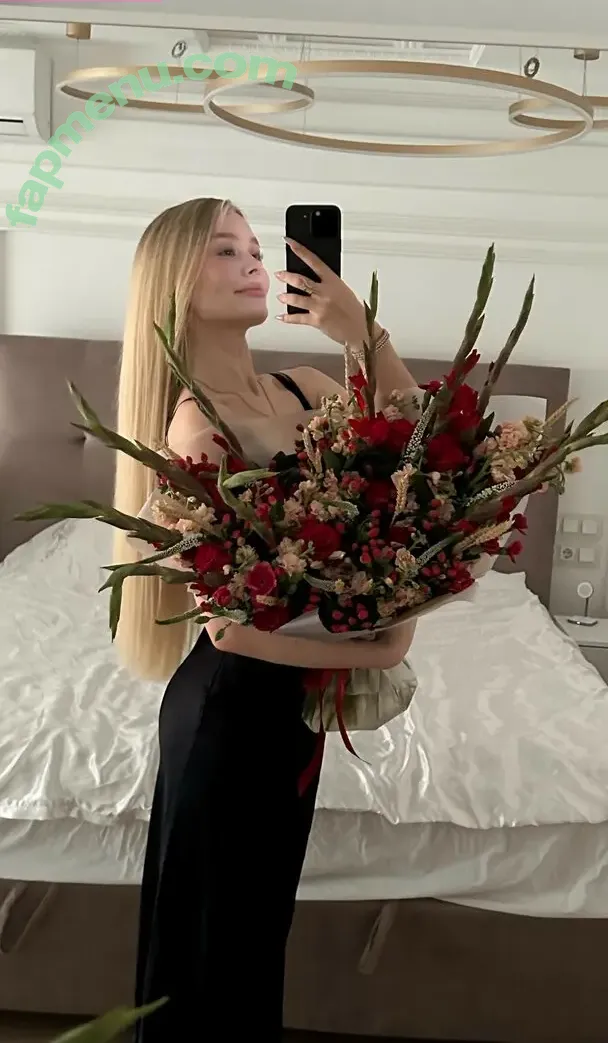 i_am_doshik nude photo #0233 (Dasha Doshik / doshikgasai)