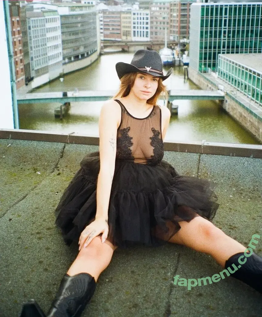 i.am.taesh nude photo #0243 (i.am.taesh)