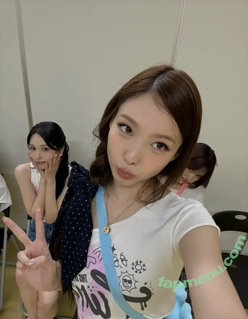 I’m Nayeon nude photo #0065 (Nayeon / nayeonyny)