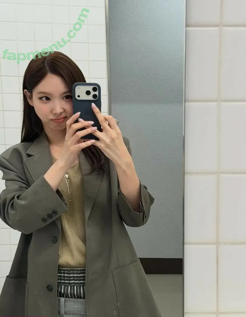 I’m Nayeon nude photo #0175 (Nayeon / nayeonyny)