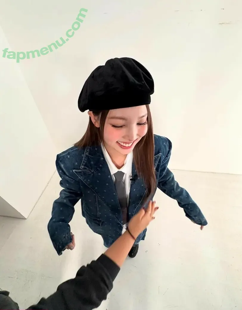 I’m Nayeon nude photo #0187 (Nayeon / nayeonyny)