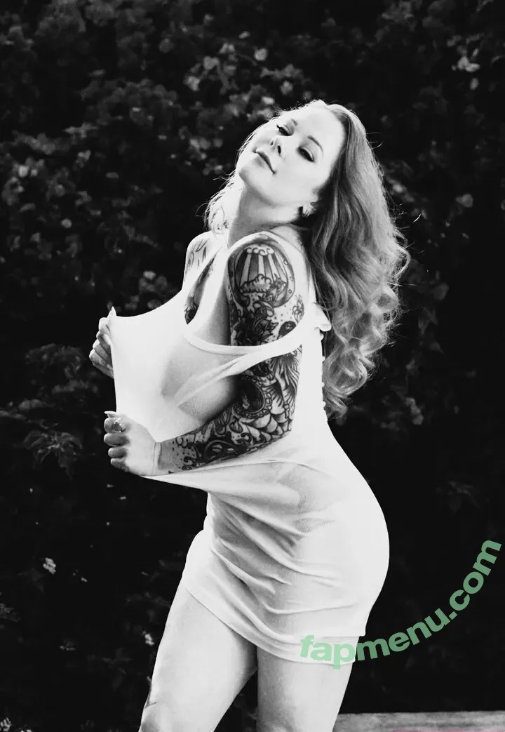 i.mays nude photo #0075 (i.mays)