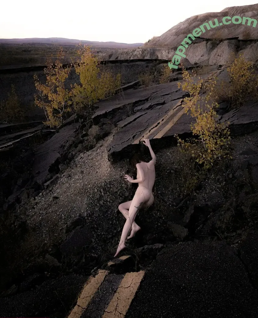 I0vem3lectra nude photo #0002 (electra.brk / l0vem3lectra)