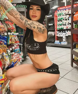 IAmAleexiss nude photo #0002