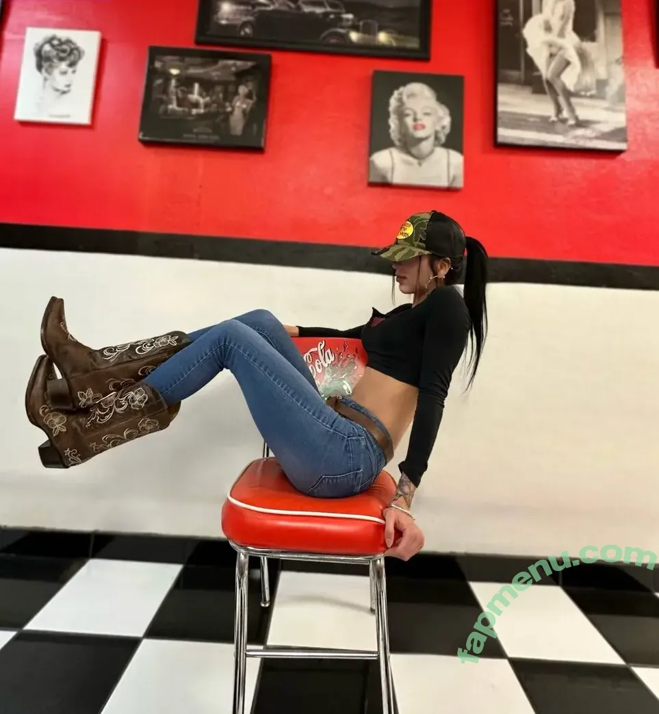 IAmAleexiss nude photo #0009 (IAmAleexiss)