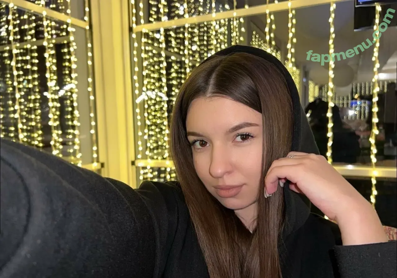 iamanily nude photo #0019 (iameily)