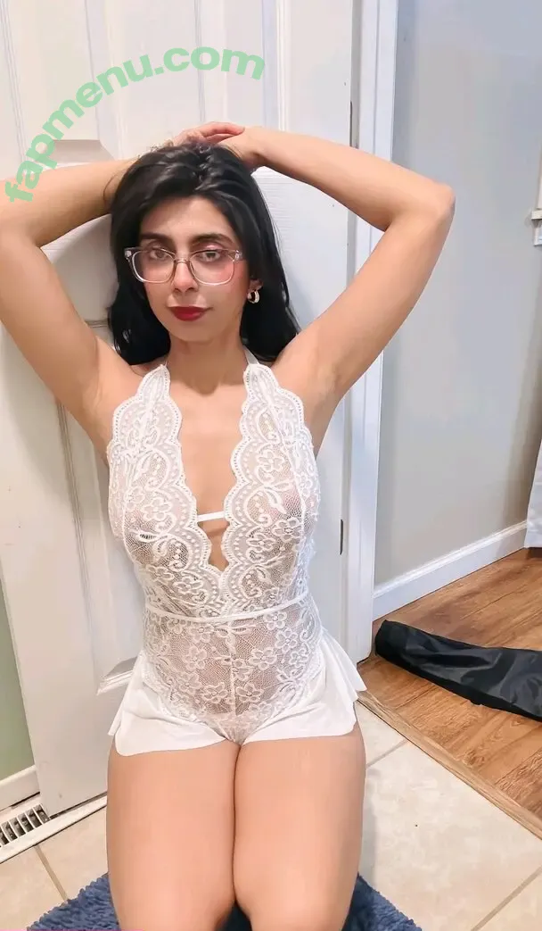iamaqsapervaiz nude photo #0027 (iamaqsapervaiz)