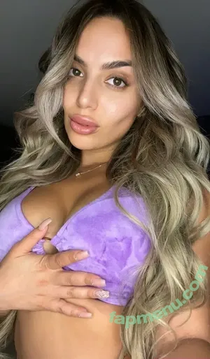 iamaraqueenbae / araqueenbae nude photo #0022
