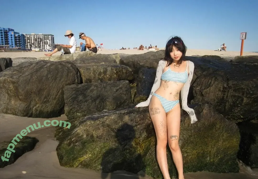 iamaspermwhale nude photo #0053 (anna / fruitx2777)