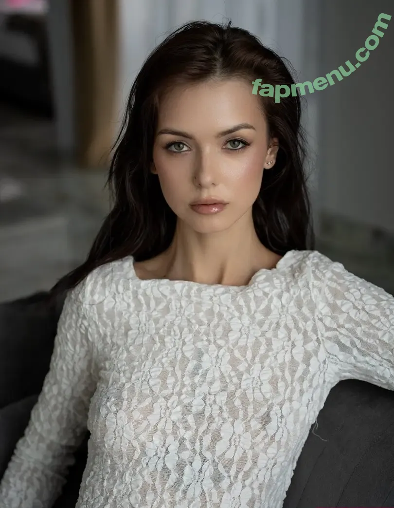 iambellahex nude photo #0014 (iambellahex)