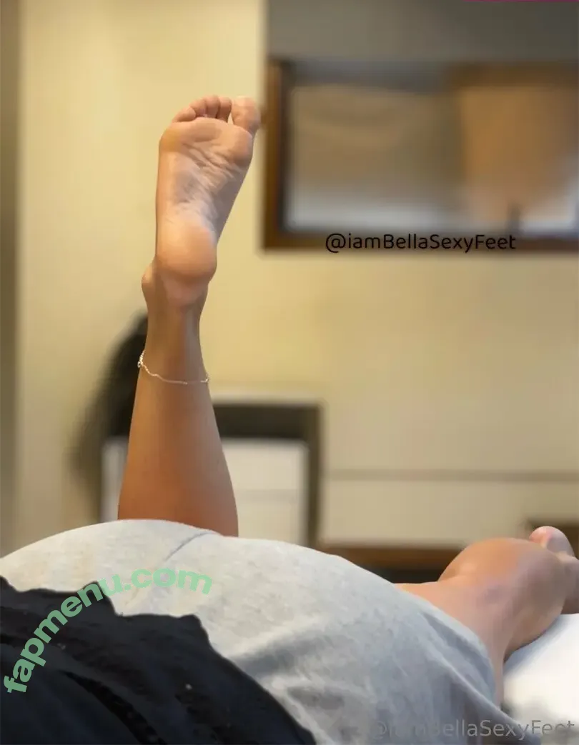iambellasexyfeet nude photo #0002 (iambellasexyfeet)