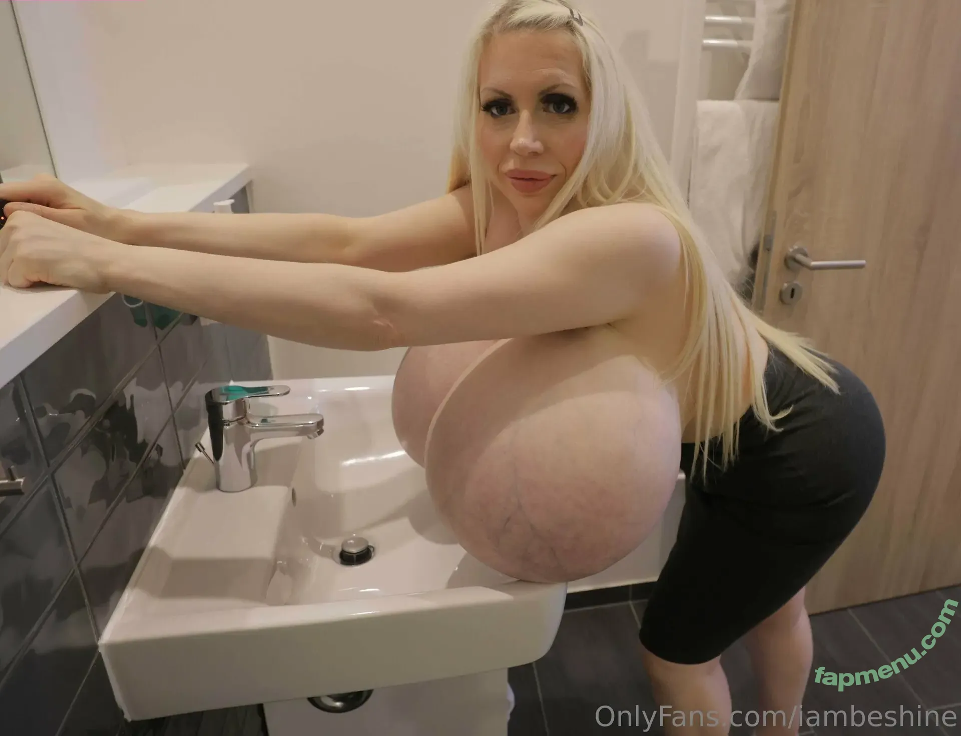 iambeshine nude photo #0044 (beshineofficial1)