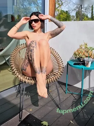  nude photo #0001