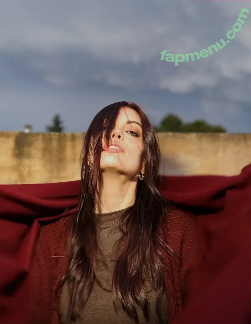 Iamcristinini nude photo #0136 (Iamcristinini)