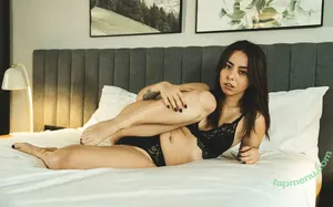  nude photo #0007