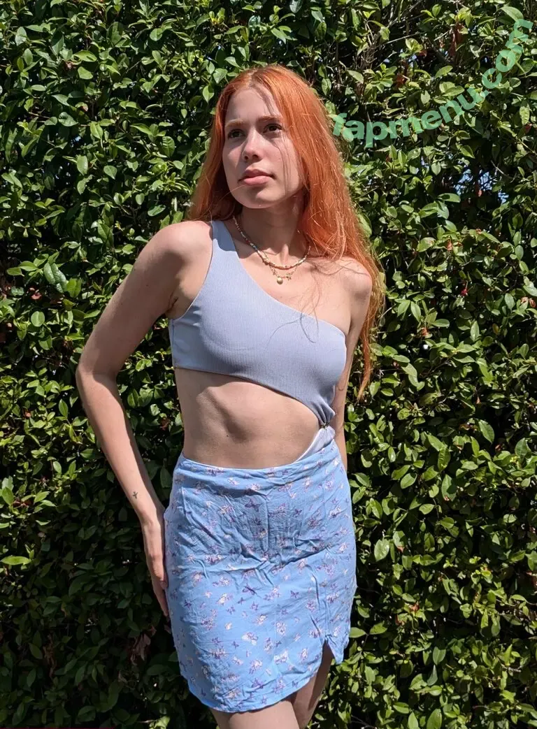 iamfoxxyred nude photo #0002 (iamfoxxyred)