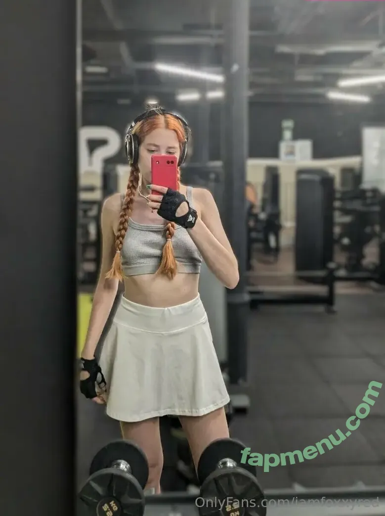 iamfoxxyred nude photo #0004 (iamfoxxyred)