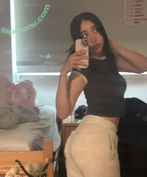 iamjazzzyg / itsjazzzyg / itsjazzzyg - Cute TikTok Latina nude photo #0001