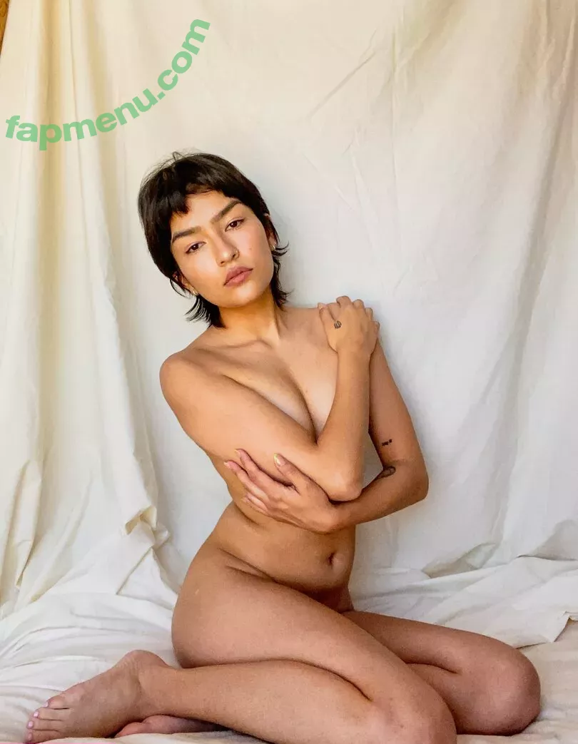 iamjessvaladez nude photo #0012 (big0penwound / jessicavaladez)